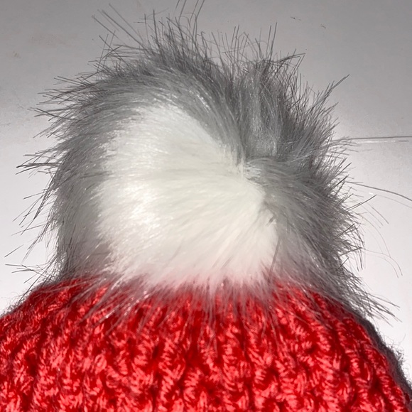 Hand Crafted Baby Winter Beanie Hat. - Picture 4 of 7